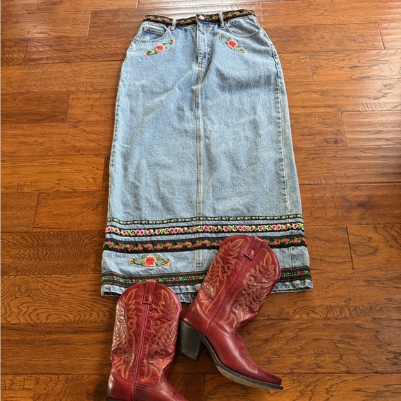 Vintage Adrianna Sport Embroidered Denim Maxi‎ Skirt - Picture 1 of 11